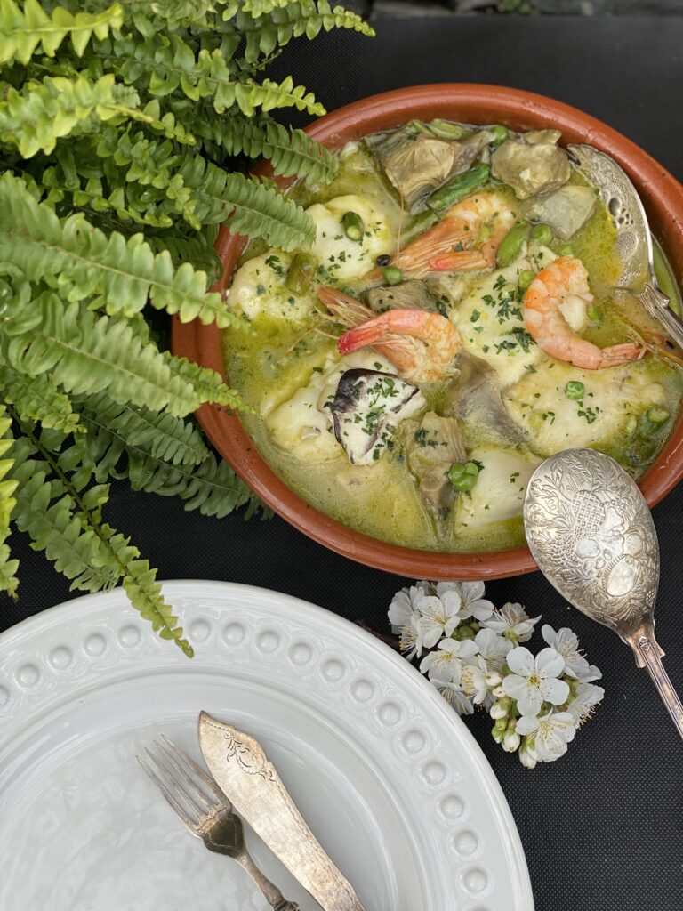 Merluza en salsa verde Catering Iria Castro