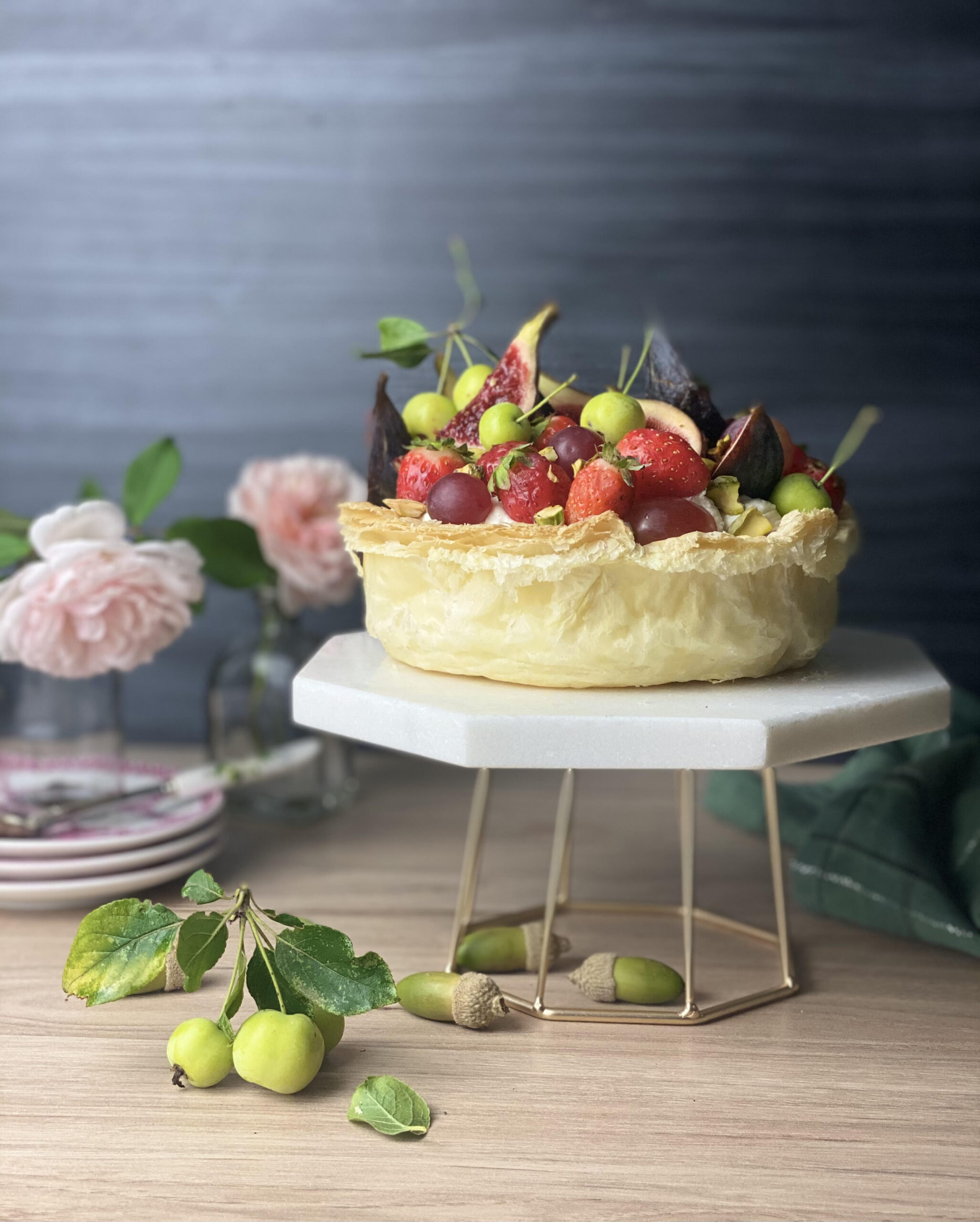 Tarta de queso con cesto de frutas. - La Cocina de Frabisa La