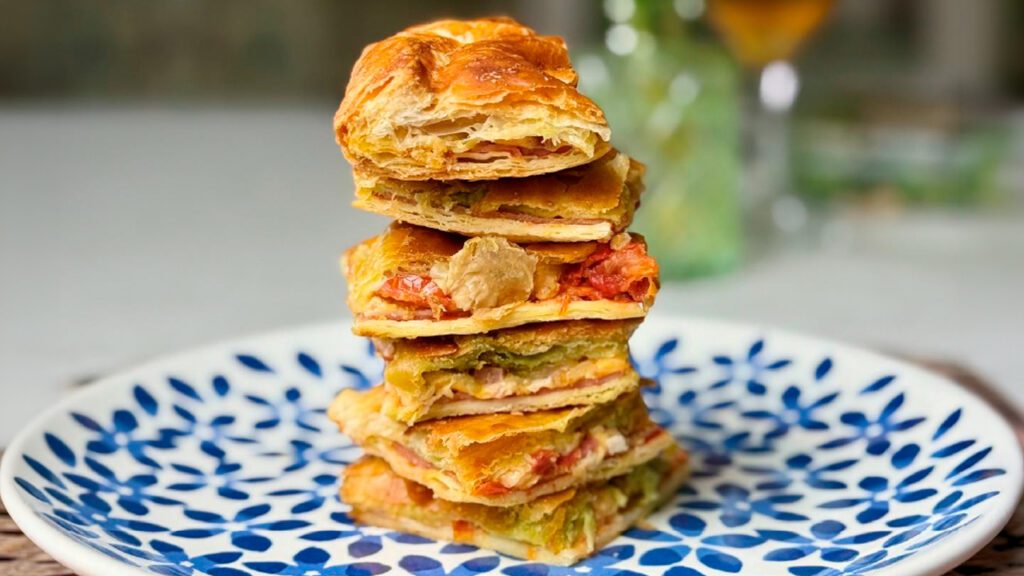 Empanada de jamón y queso